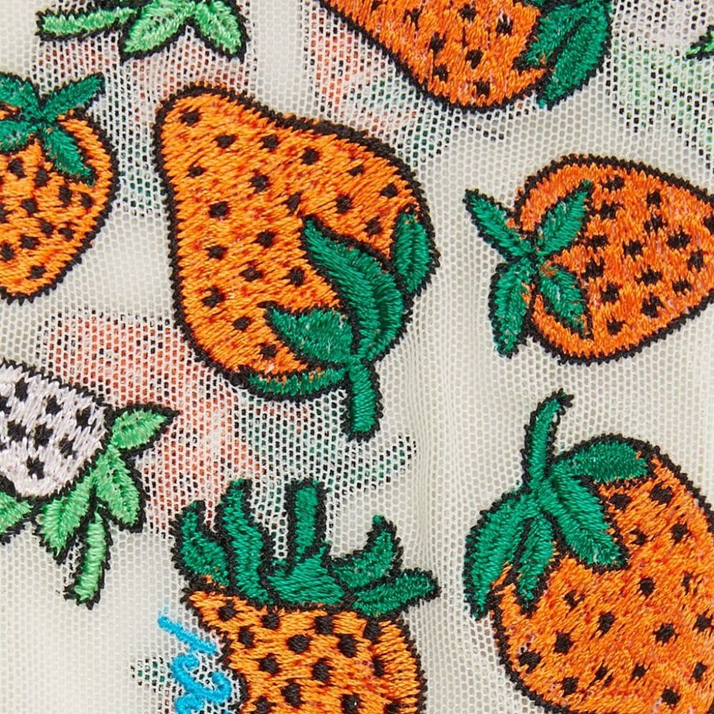 Gucci Tulle Strawberry Embroidered Gloves in White NEW IN BOX - Picture 6 of 8